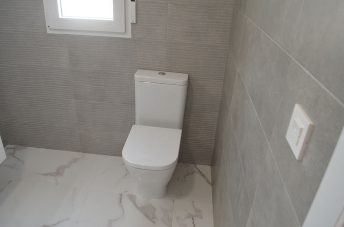 Image No.23-4 Bed Country House for sale