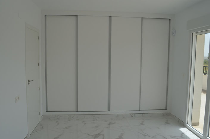 Image No.32-4 Bed Country House for sale