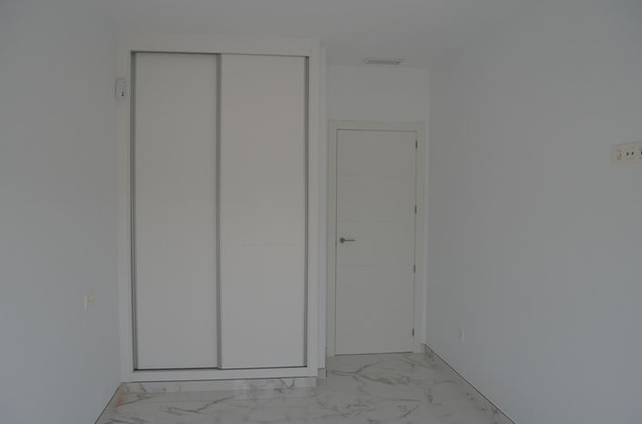 Image No.34-4 Bed Country House for sale