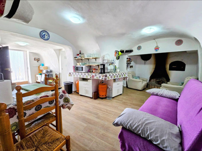 Image No.3-3 Bed House for sale