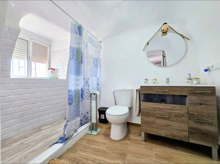 Image No.5-3 Bed House for sale