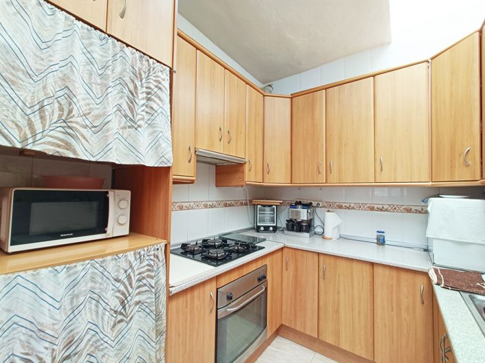 Image No.19-4 Bed Country House for sale