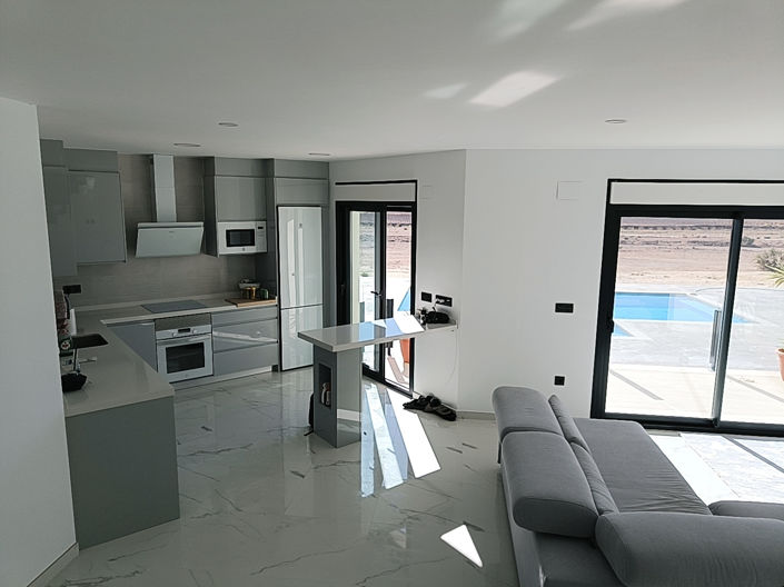 Image No.23-4 Bed Country House for sale