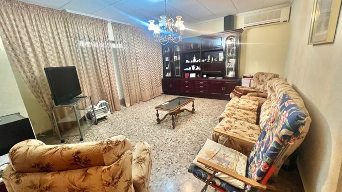 Image No.9-Maison de campagne de 5 chambres à vendre à Crevillente