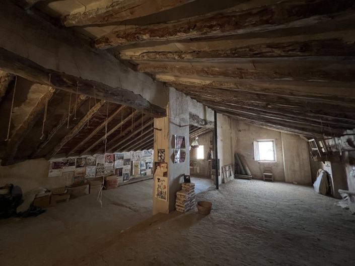 Image No.16-6 Bed Townhouse for sale