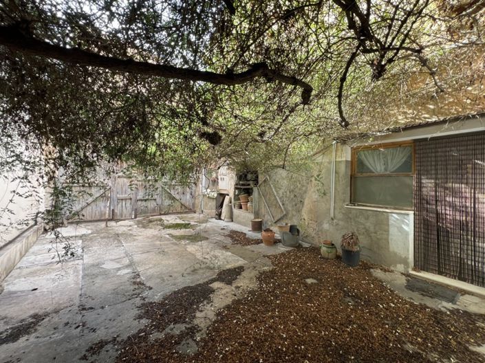 Image No.3-6 Bed Townhouse for sale