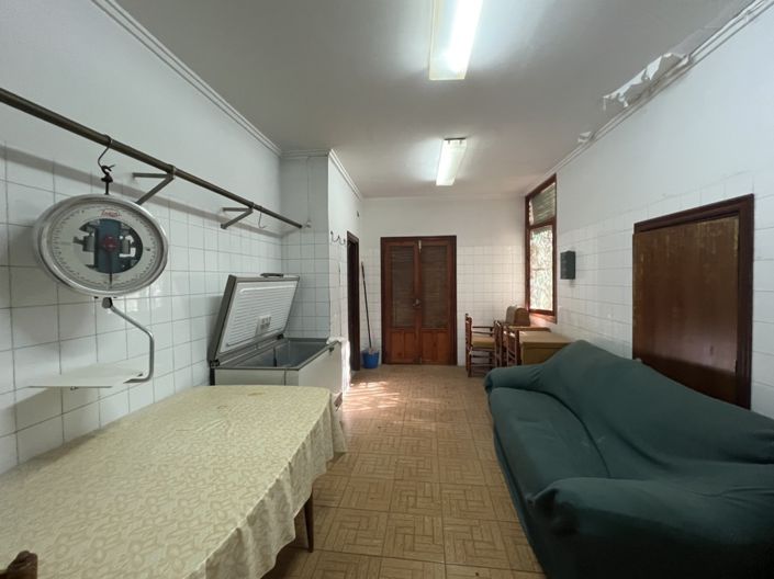 Image No.9-6 Bed Townhouse for sale