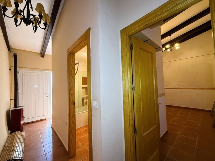 Image No.10-2 Bed Townhouse for sale