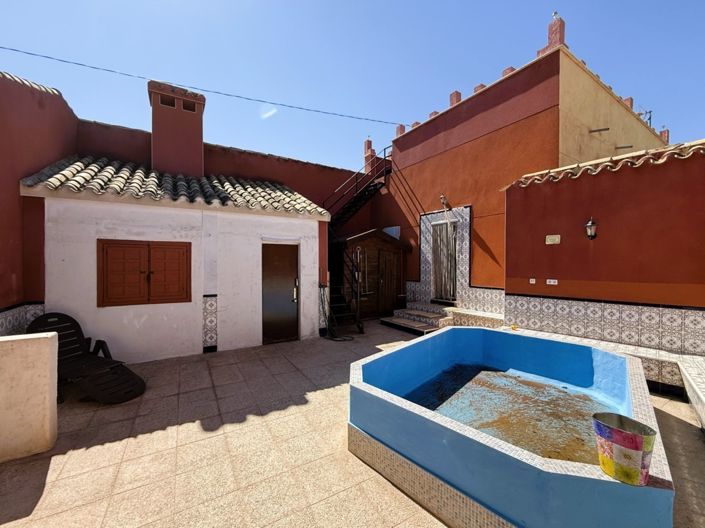 Image No.3-2 Bed Townhouse for sale