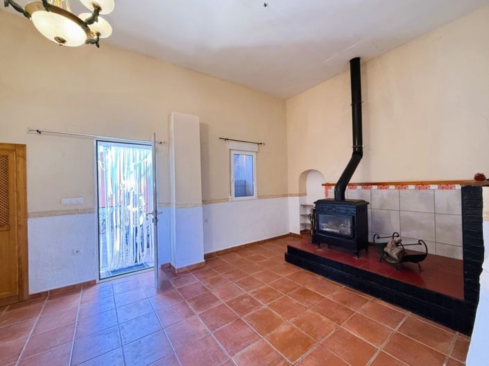 Image No.5-2 Bed Townhouse for sale