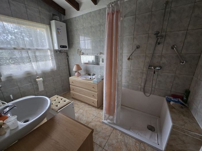 Image No.17-2 Bed Country House for sale