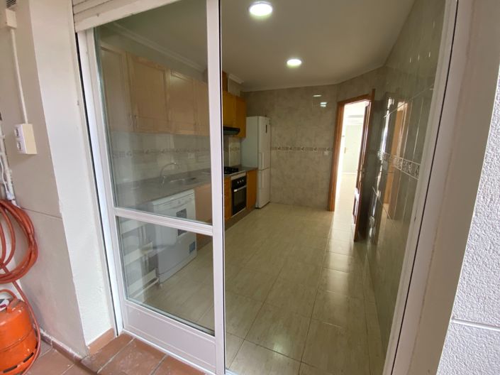 Image No.15-4 Bed Townhouse for sale