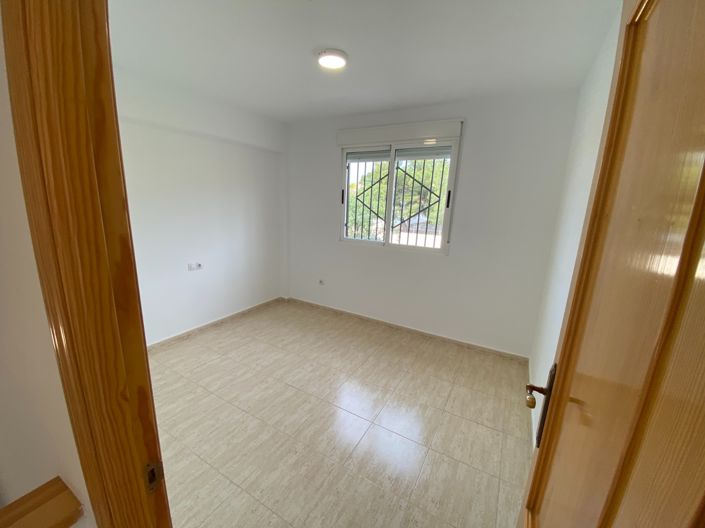 Image No.31-4 Bed Townhouse for sale