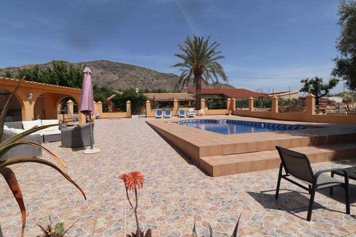 Image No.20-5 Bed Country House for sale