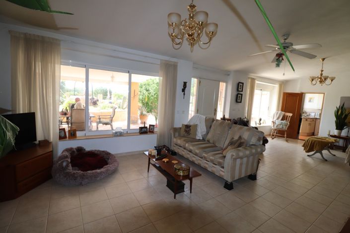 Image No.30-5 Bed Country House for sale