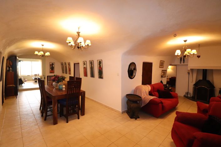 Image No.46-5 Bed Country House for sale