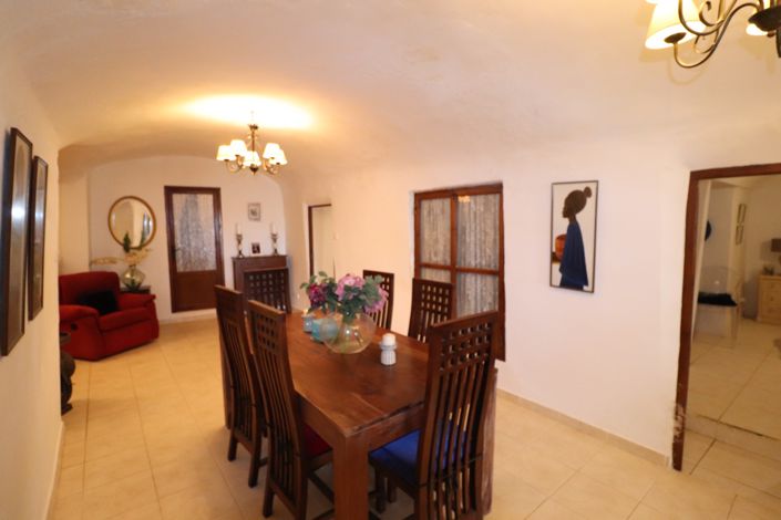 Image No.48-5 Bed Country House for sale