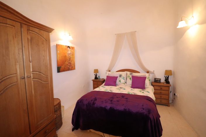 Image No.50-5 Bed Country House for sale