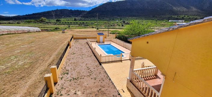 Image No.18-4 Bed Country House for sale