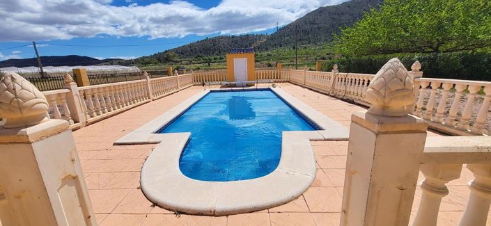 Image No.2-4 Bed Country House for sale