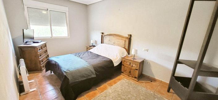 Image No.21-4 Bed Country House for sale