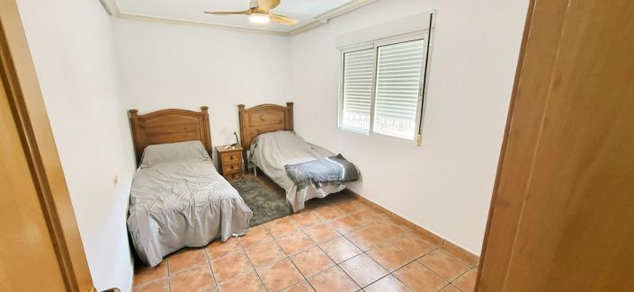 Image No.23-4 Bed Country House for sale