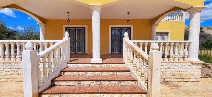 Image No.6-4 Bed Country House for sale