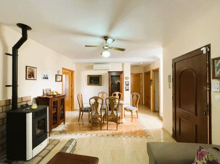 Image No.7-4 Bed Country House for sale