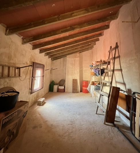 Image No.16-5 Bed Townhouse for sale