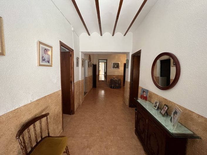 Image No.4-5 Bed Townhouse for sale