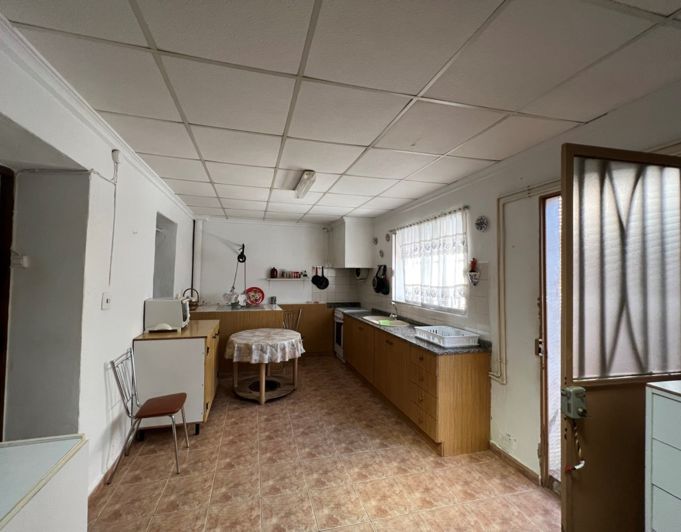 Image No.5-5 Bed Townhouse for sale