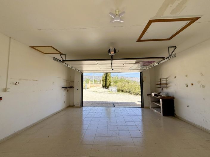 Image No.4-3 Bed Country House for sale