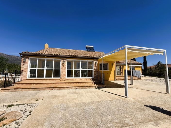 Image No.6-3 Bed Country House for sale