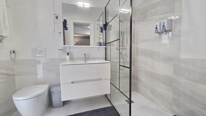 Image No.15-3 Bed Apartment for sale