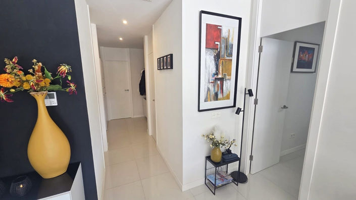 Image No.8-3 Bed Apartment for sale