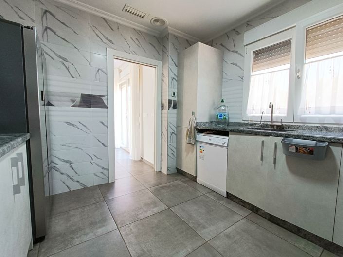 Image No.16-4 Bed Country House for sale