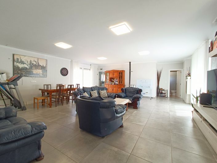 Image No.12-4 Bed Country House for sale