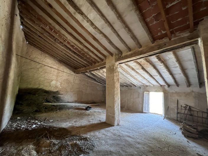 Image No.17-6 Bed Country House for sale