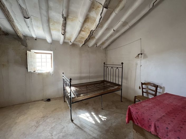 Image No.21-6 Bed Country House for sale