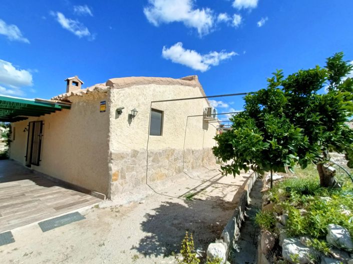 Image No.12-3 Bed Country House for sale