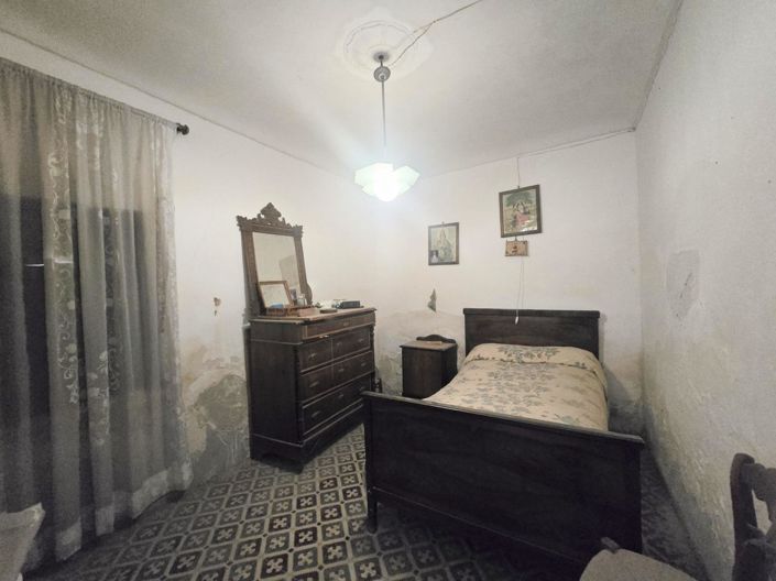 Image No.6-5 Bed Townhouse for sale