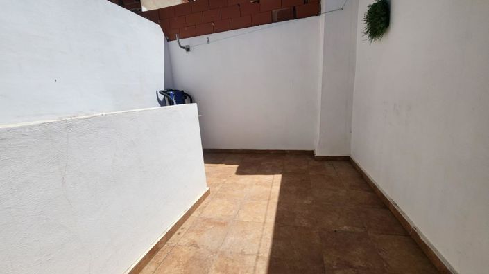 Image No.10-2 Bed Townhouse for sale