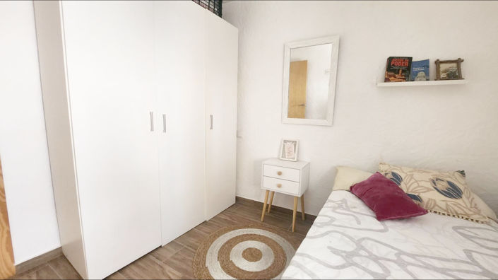 Image No.5-2 Bed Townhouse for sale