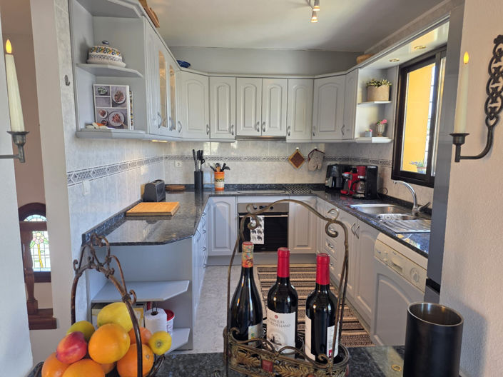 Image No.6-3 Bed Villa for sale