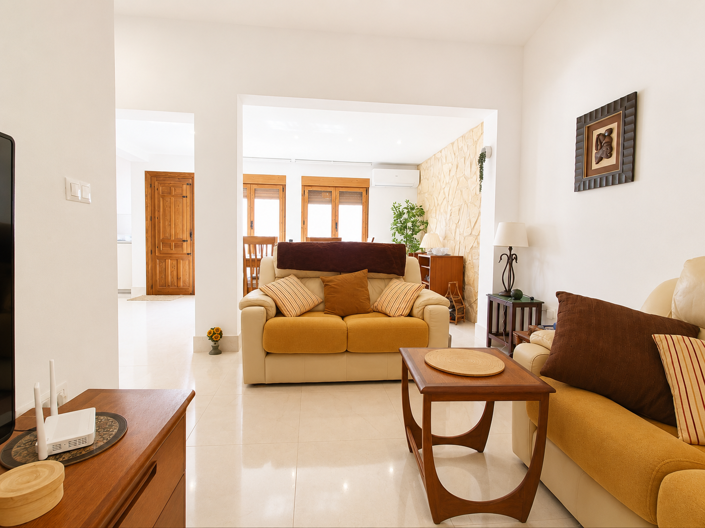 Image No.23-2 Bed Townhouse for sale