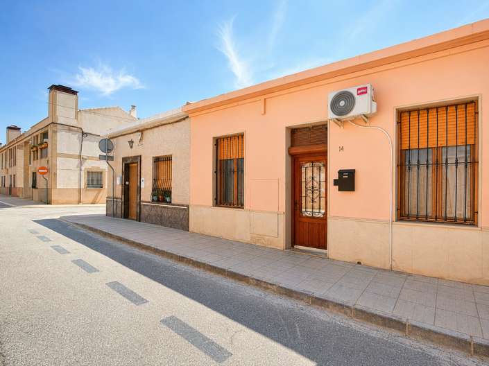 Image No.4-2 Bed Townhouse for sale