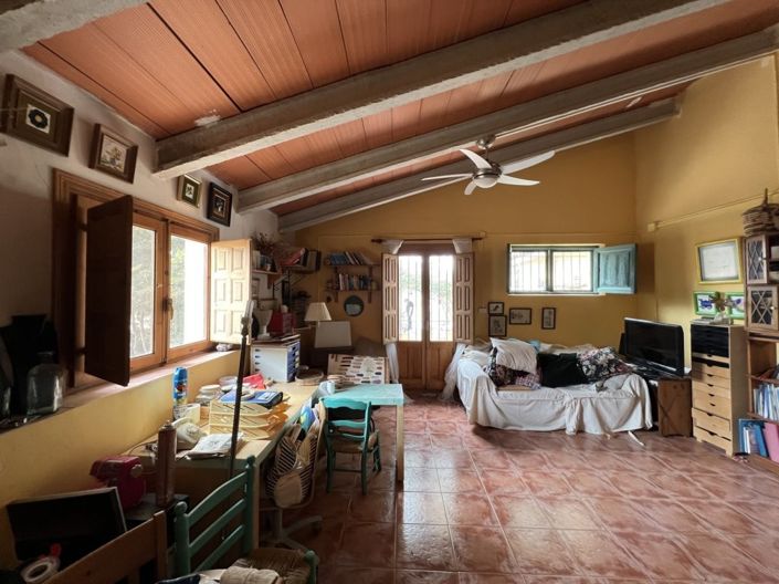 Image No.12-7 Bed Country House for sale