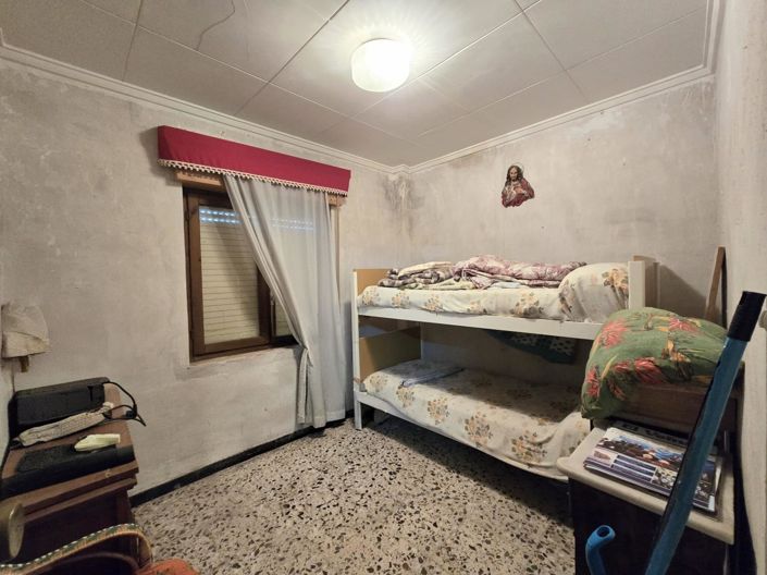 Image No.8-3 Bed Country House for sale