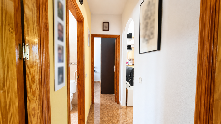 Image No.40-3 Bed Country House for sale