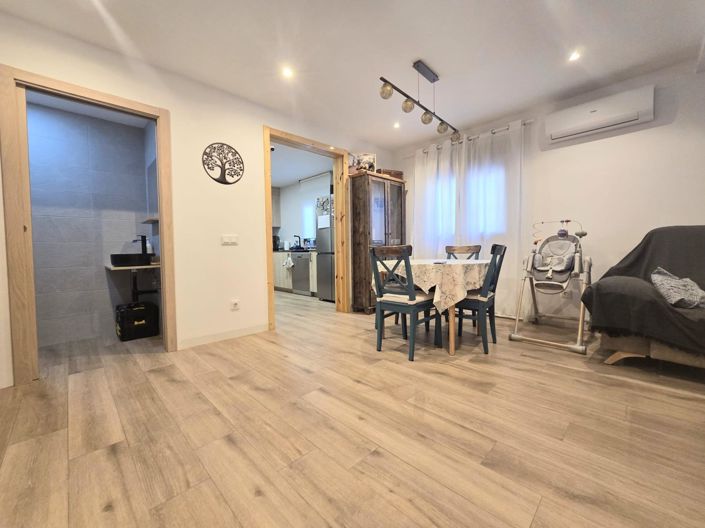 Image No.2-3 Bed Townhouse for sale